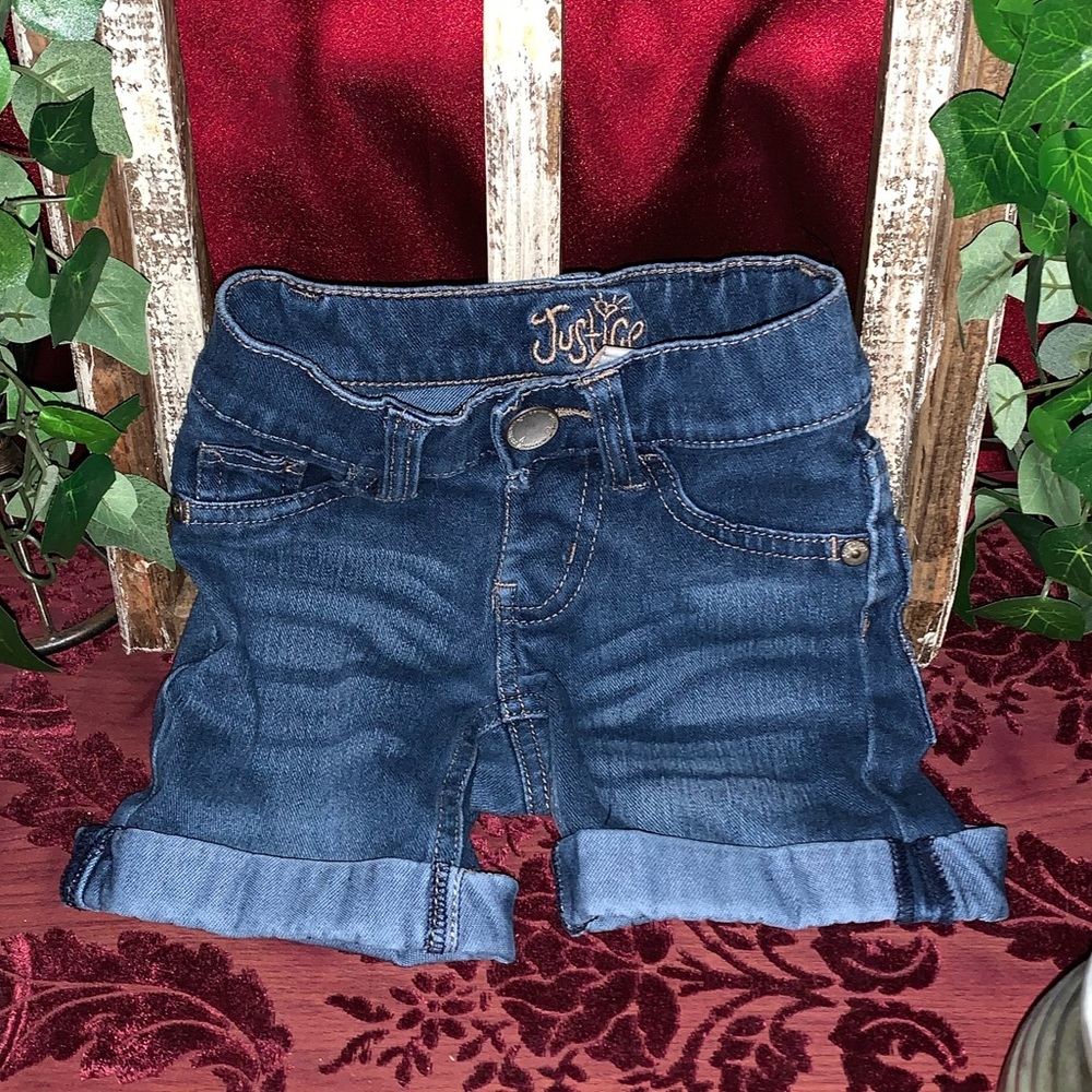 Justice girls denim shorts size 6s
